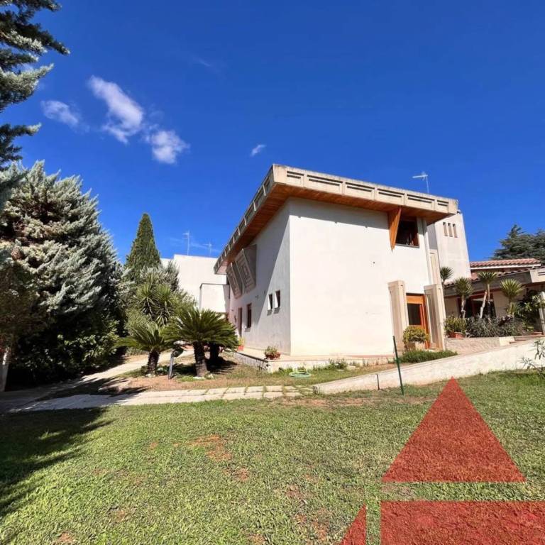 casa indipendente in vendita a Rutigliano