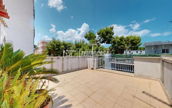 casa indipendente in vendita a Rutigliano