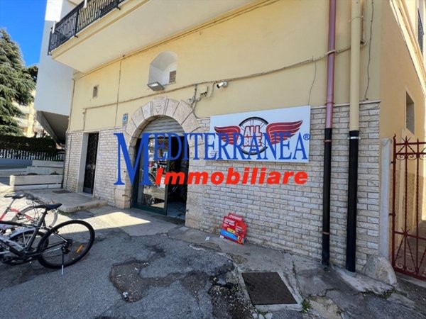locale commerciale in vendita a Ruvo di Puglia