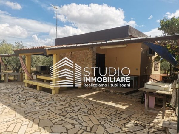 casa indipendente in vendita a Ruvo di Puglia