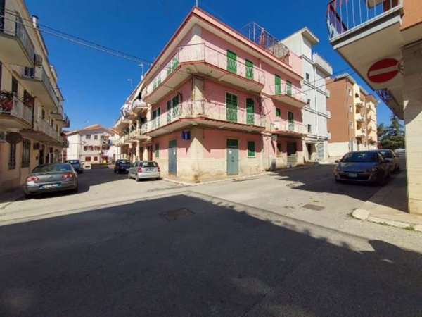 casa indipendente in vendita a Ruvo di Puglia