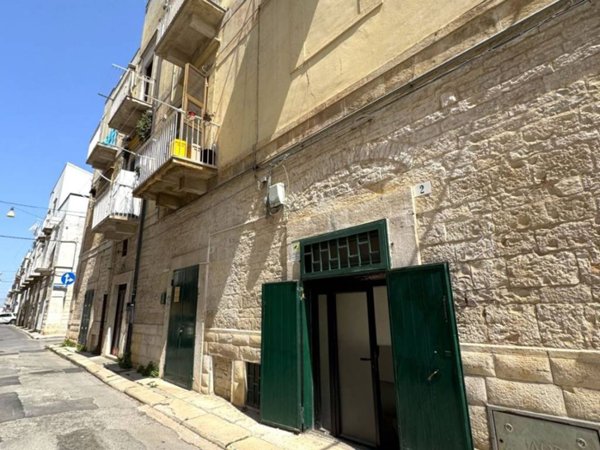 locale commerciale in vendita a Ruvo di Puglia