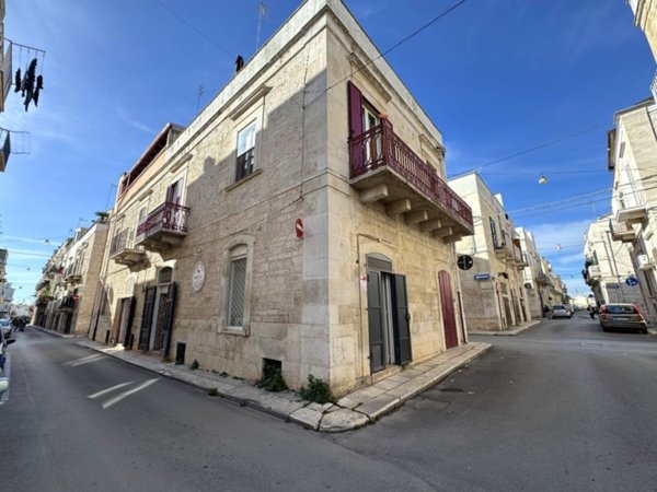 locale commerciale in vendita a Ruvo di Puglia