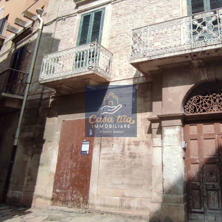 locale commerciale in vendita a Ruvo di Puglia