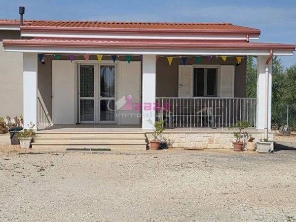 casa indipendente in vendita a Ruvo di Puglia