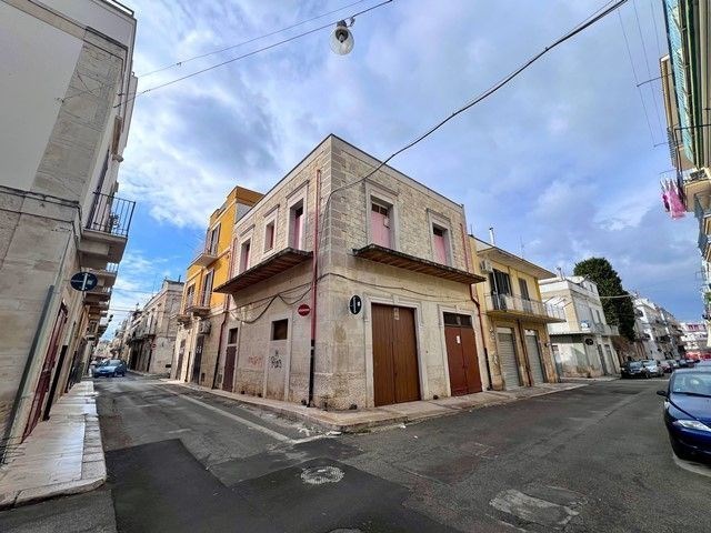 casa indipendente in vendita a Ruvo di Puglia