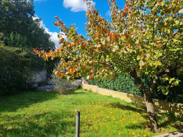 casa indipendente in vendita a Ruvo di Puglia in zona Calendano