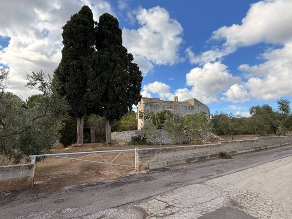 casa indipendente in vendita a Ruvo di Puglia in zona Calendano