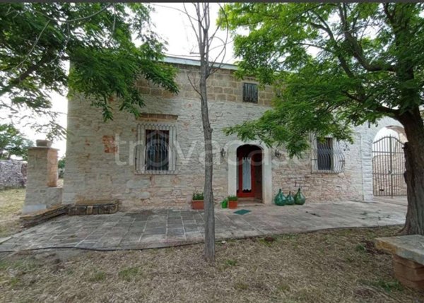 casa indipendente in vendita a Ruvo di Puglia in zona Calendano