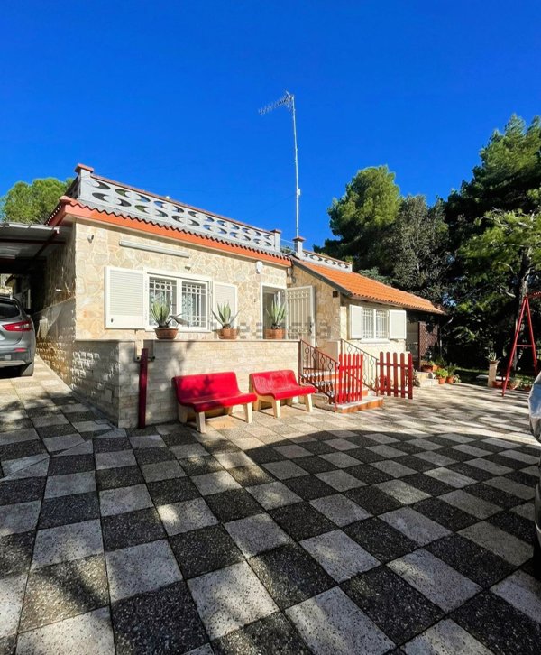 casa indipendente in vendita a Ruvo di Puglia