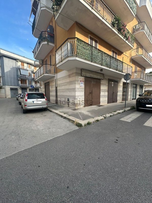 locale commerciale in vendita a Ruvo di Puglia