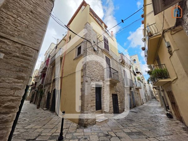 casa indipendente in vendita a Ruvo di Puglia
