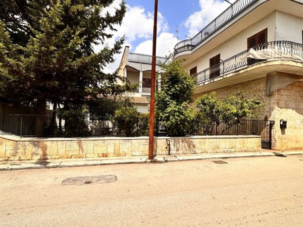 casa indipendente in vendita a Sammichele di Bari
