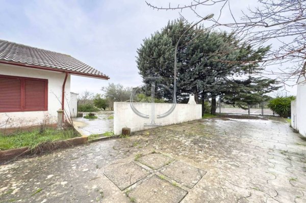 casa indipendente in vendita a Sammichele di Bari