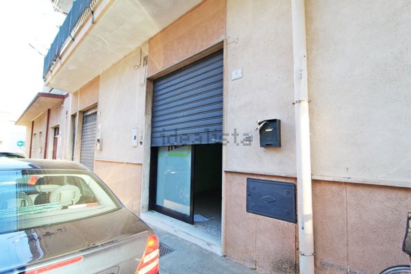 locale commerciale in vendita a Sammichele di Bari