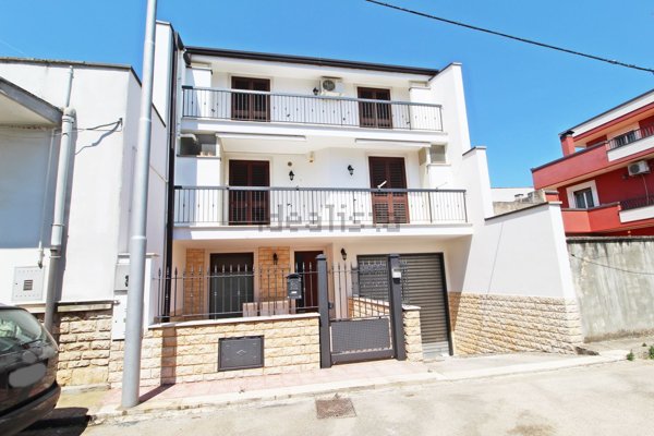 casa indipendente in vendita a Sammichele di Bari