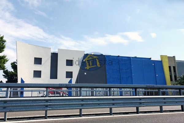 capannone in vendita a Sammichele di Bari