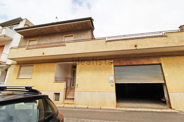casa indipendente in vendita a Sammichele di Bari
