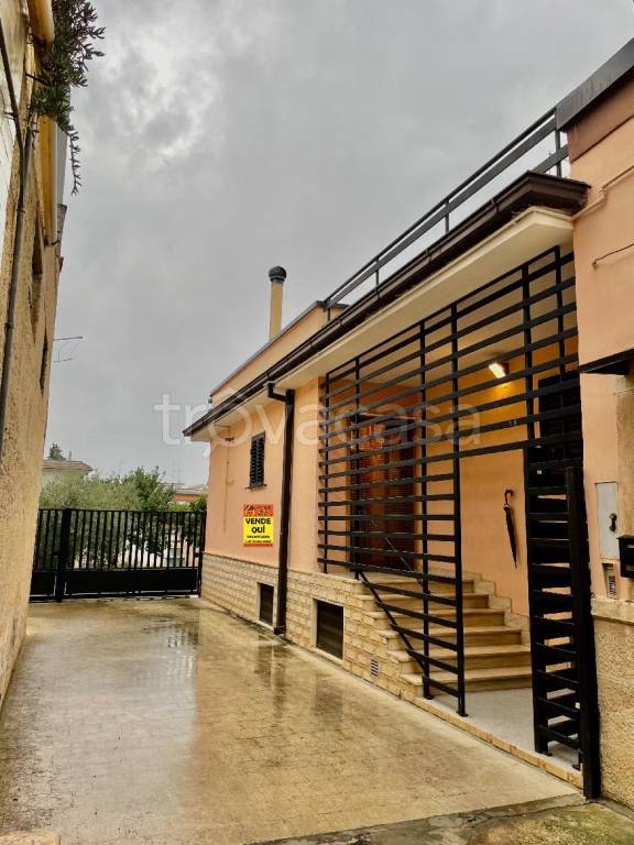 casa indipendente in vendita a Sannicandro di Bari