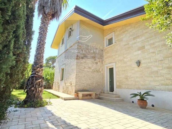 casa indipendente in vendita a Sannicandro di Bari