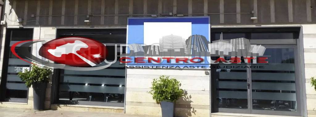 negozio in vendita a Sannicandro di Bari