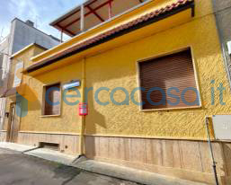 casa indipendente in vendita a Sannicandro di Bari