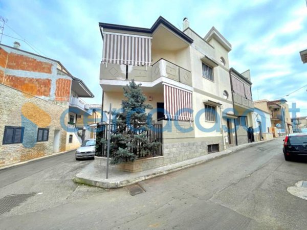 casa indipendente in vendita a Sannicandro di Bari