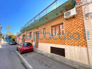 casa indipendente in vendita a Sannicandro di Bari