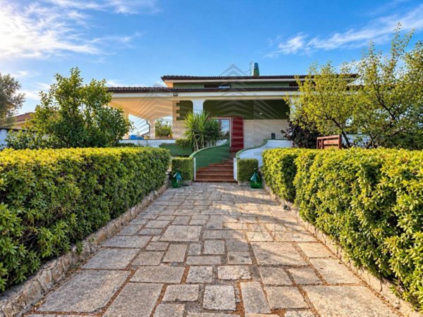 casa indipendente in vendita a Sannicandro di Bari