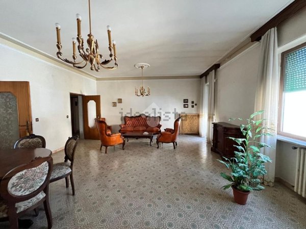 appartamento in vendita a Santeramo in Colle