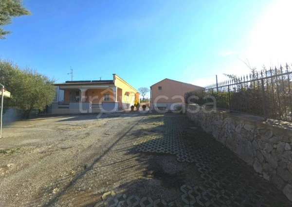 casa indipendente in vendita a Santeramo in Colle