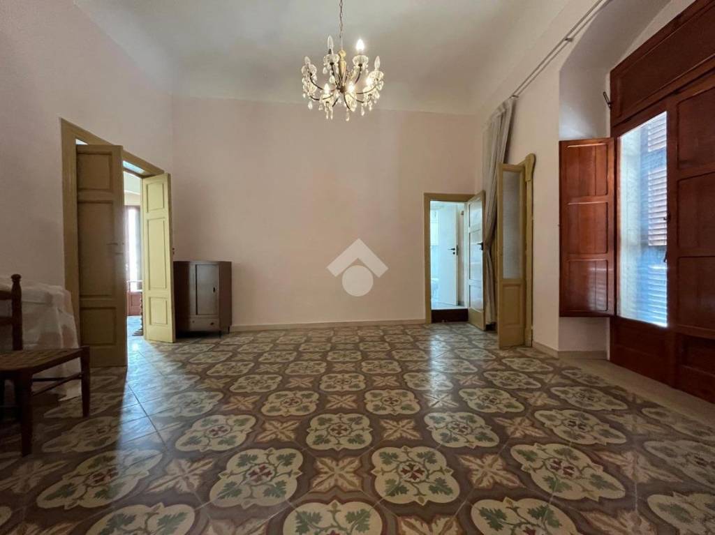 casa indipendente in vendita a Santeramo in Colle