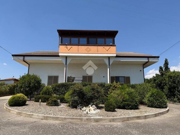 casa indipendente in vendita a Santeramo in Colle
