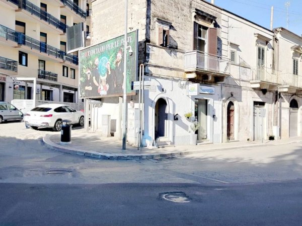 casa indipendente in vendita a Santeramo in Colle