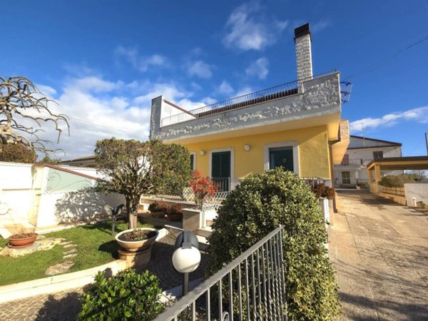 casa indipendente in vendita a Santeramo in Colle