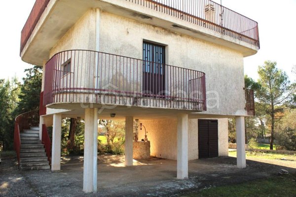 casa indipendente in vendita a Santeramo in Colle