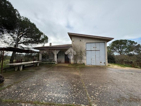 casa indipendente in vendita a Santeramo in Colle