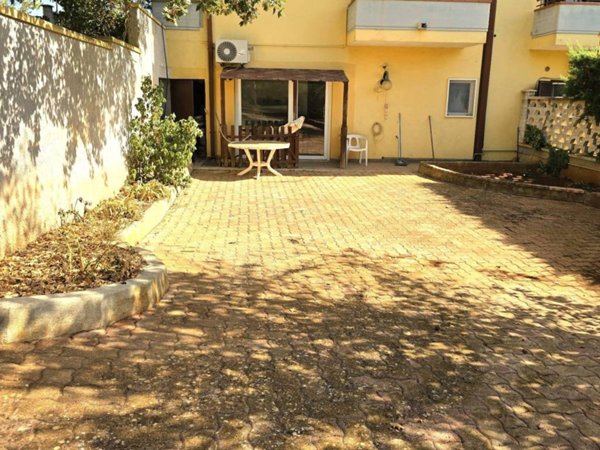 casa indipendente in vendita a Santeramo in Colle