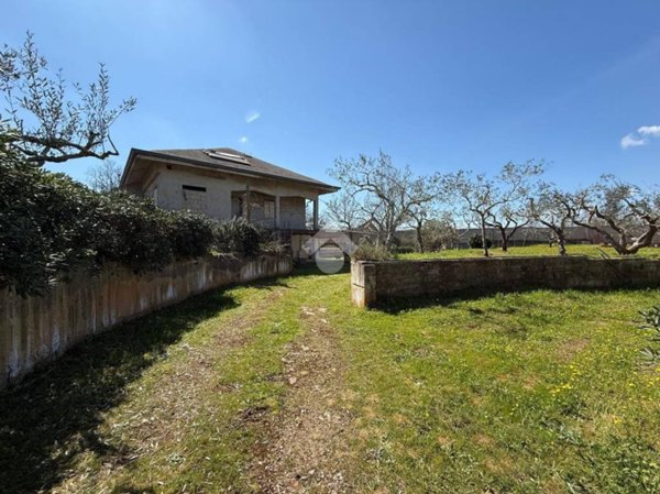 casa indipendente in vendita a Santeramo in Colle