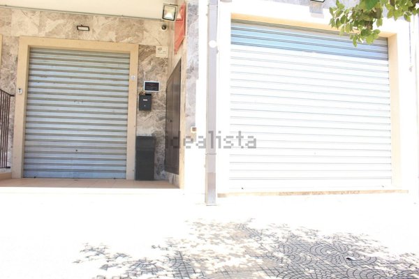 locale commerciale in vendita a Santeramo in Colle