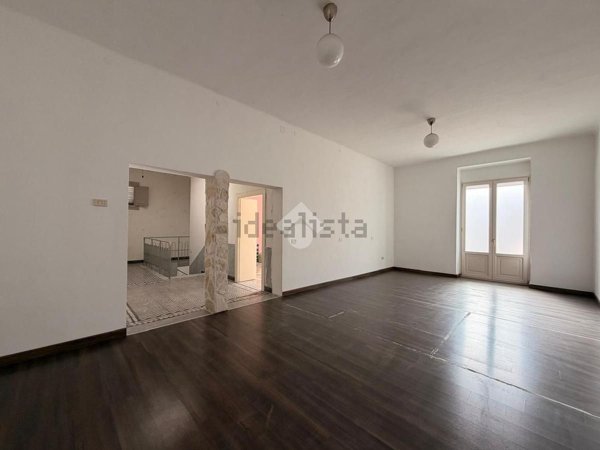 casa indipendente in vendita a Santeramo in Colle