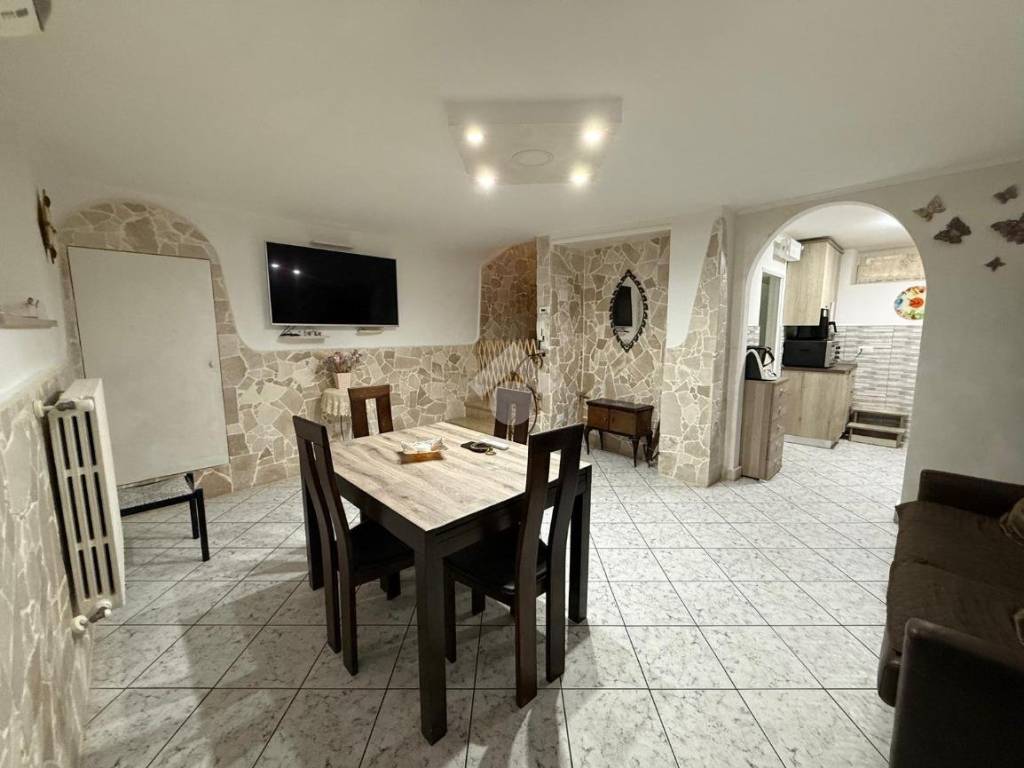 casa indipendente in vendita a Santeramo in Colle