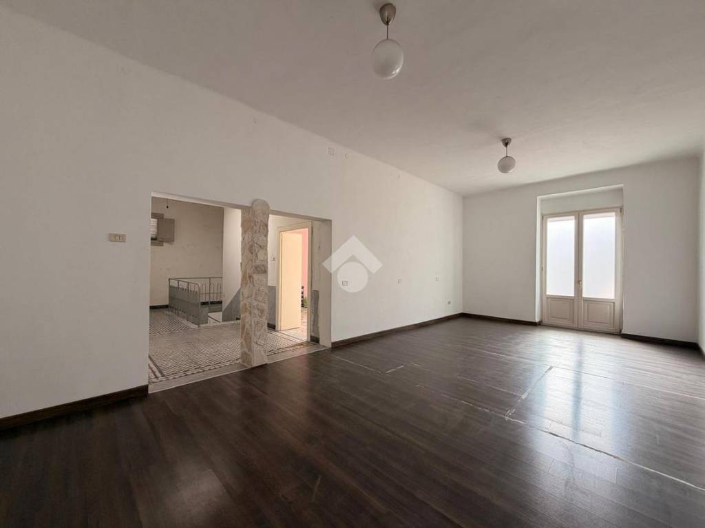 casa indipendente in vendita a Santeramo in Colle