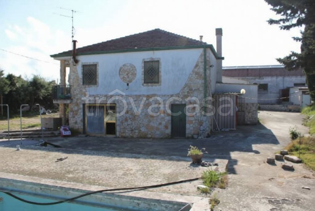 casa indipendente in vendita a Santeramo in Colle