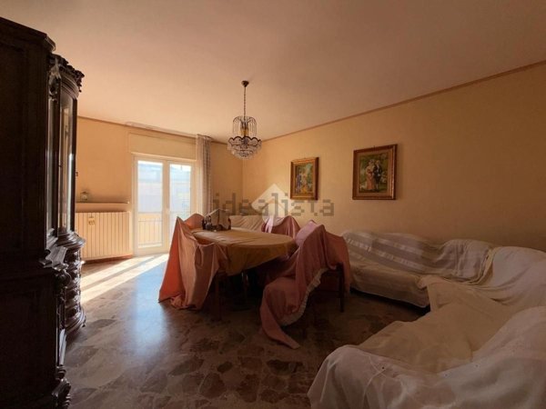 appartamento in vendita a Santeramo in Colle