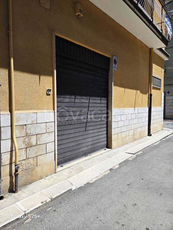 locale commerciale in vendita a Terlizzi