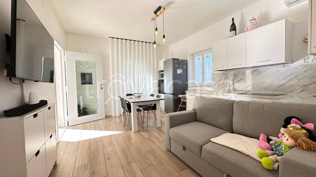 casa indipendente in vendita a Terlizzi