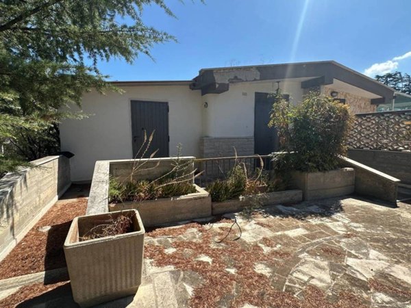 casa indipendente in vendita a Terlizzi