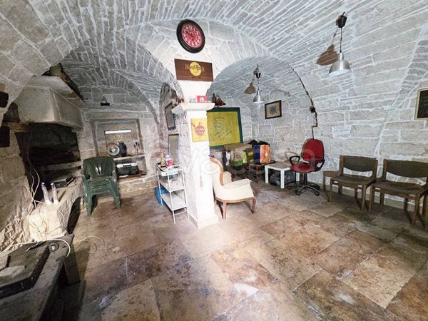 locale commerciale in vendita a Terlizzi