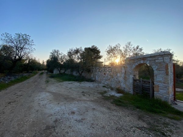 casa indipendente in vendita a Terlizzi in zona Sovereto